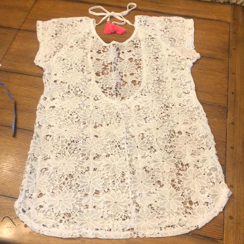 Xhilaration Lace Swimsuit Cover Up Pullover Size M White Floral